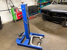 SINGLE POST LIFT, MOBILE SIDE